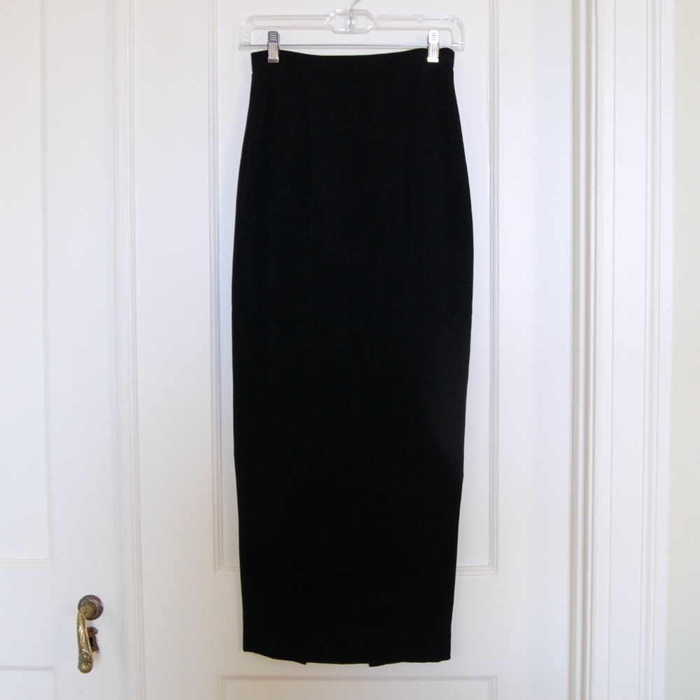 Size 40 (Italy) Slim Shaped Long Black Evening Skirt